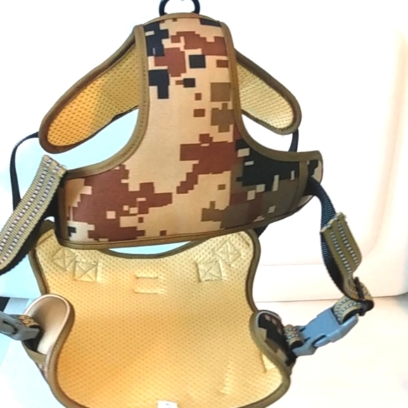 BROWN CAMOUFLAGE TACTICAL DOG HARNESS REFLECTIVE TRAINING VEST SIZE LARGE NWT - Picture 3 of 8